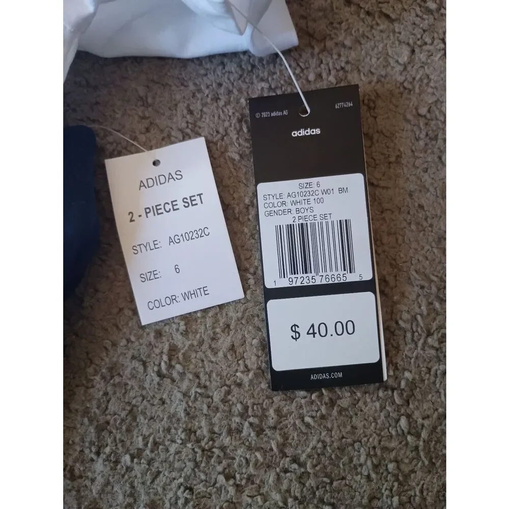 adidas short mail